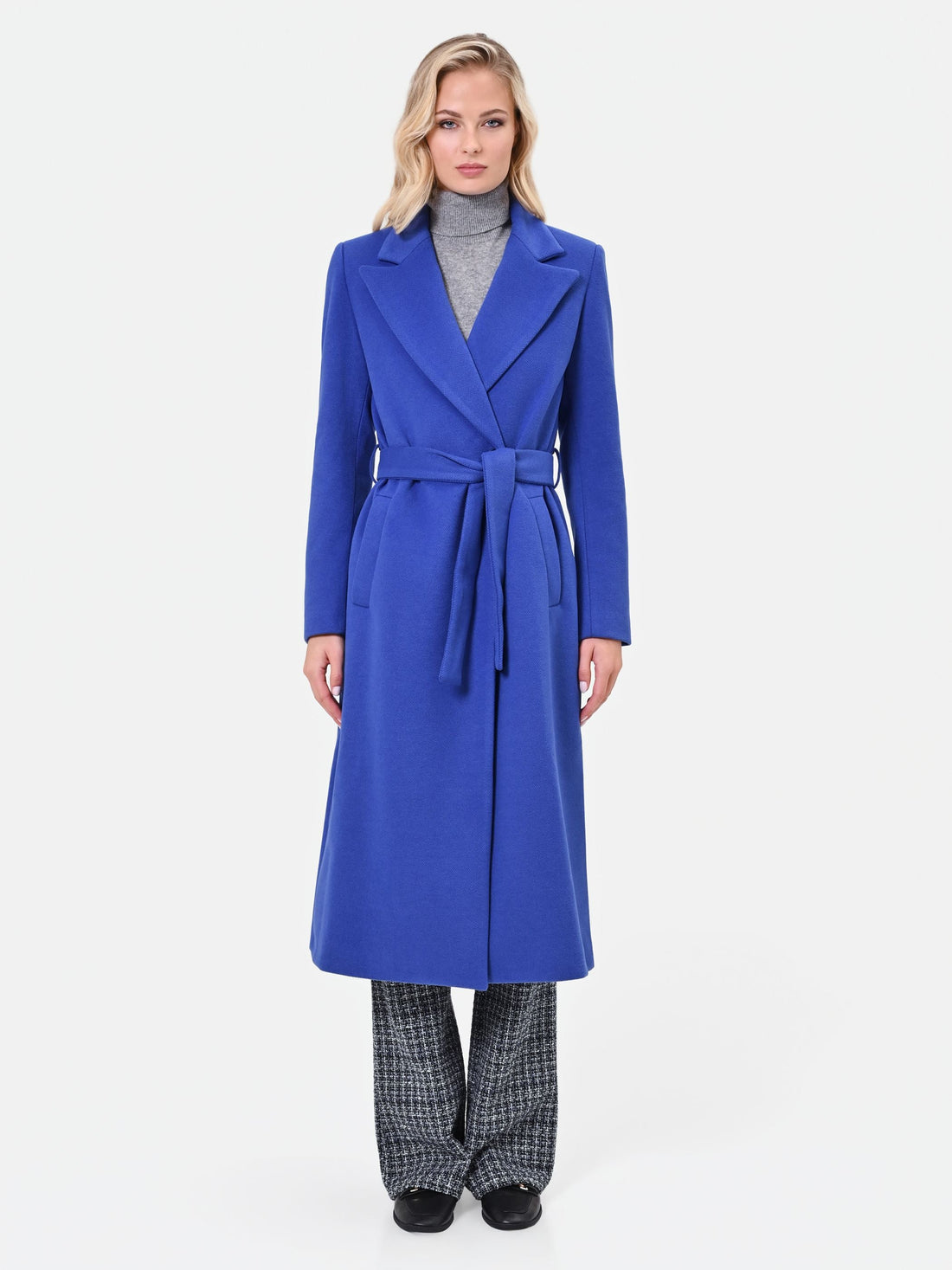 Cappotto a vestaglia blu cina con cintura in velour