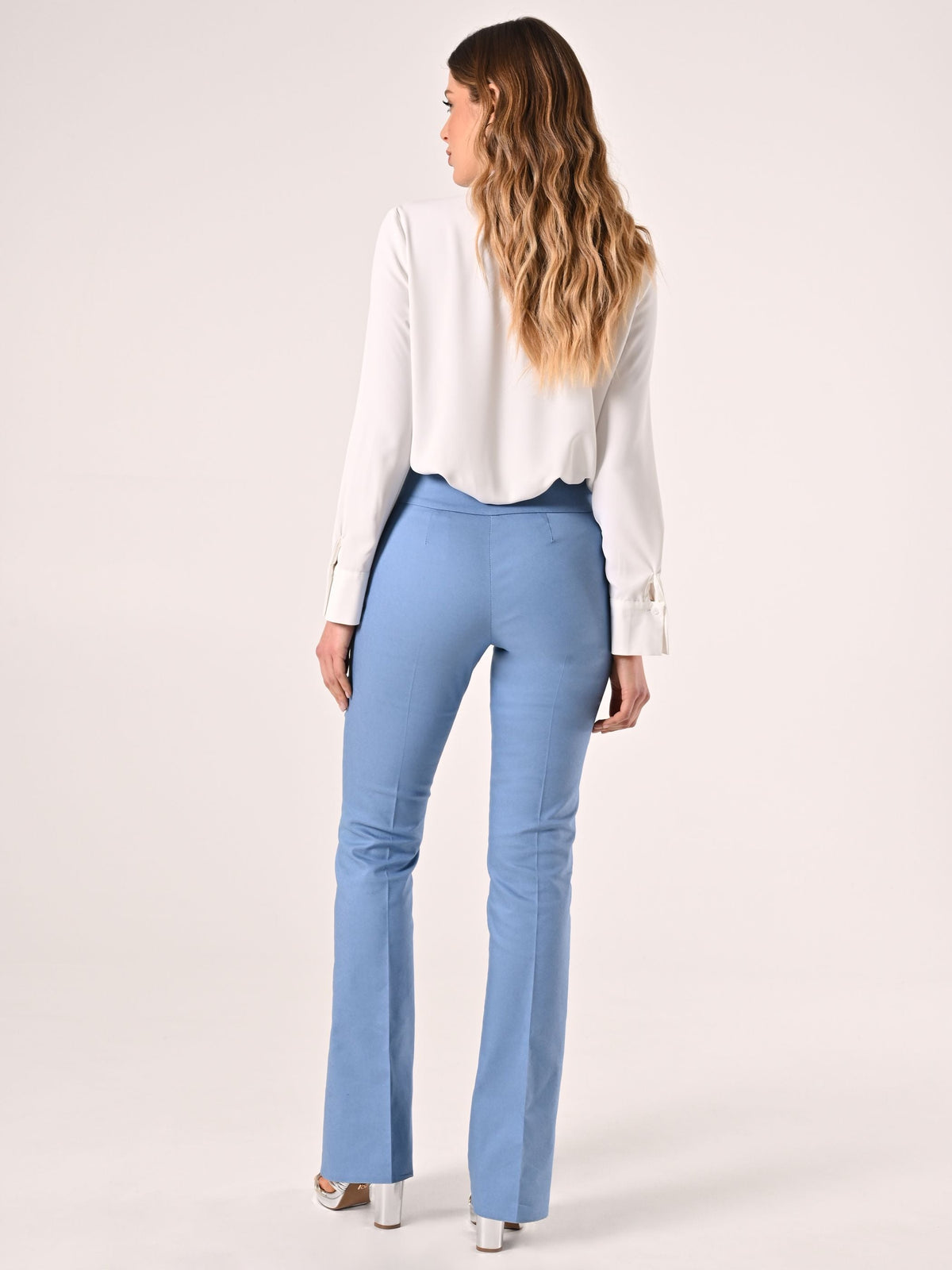 Pantaloni a Zampa Azzurri effetto Denim