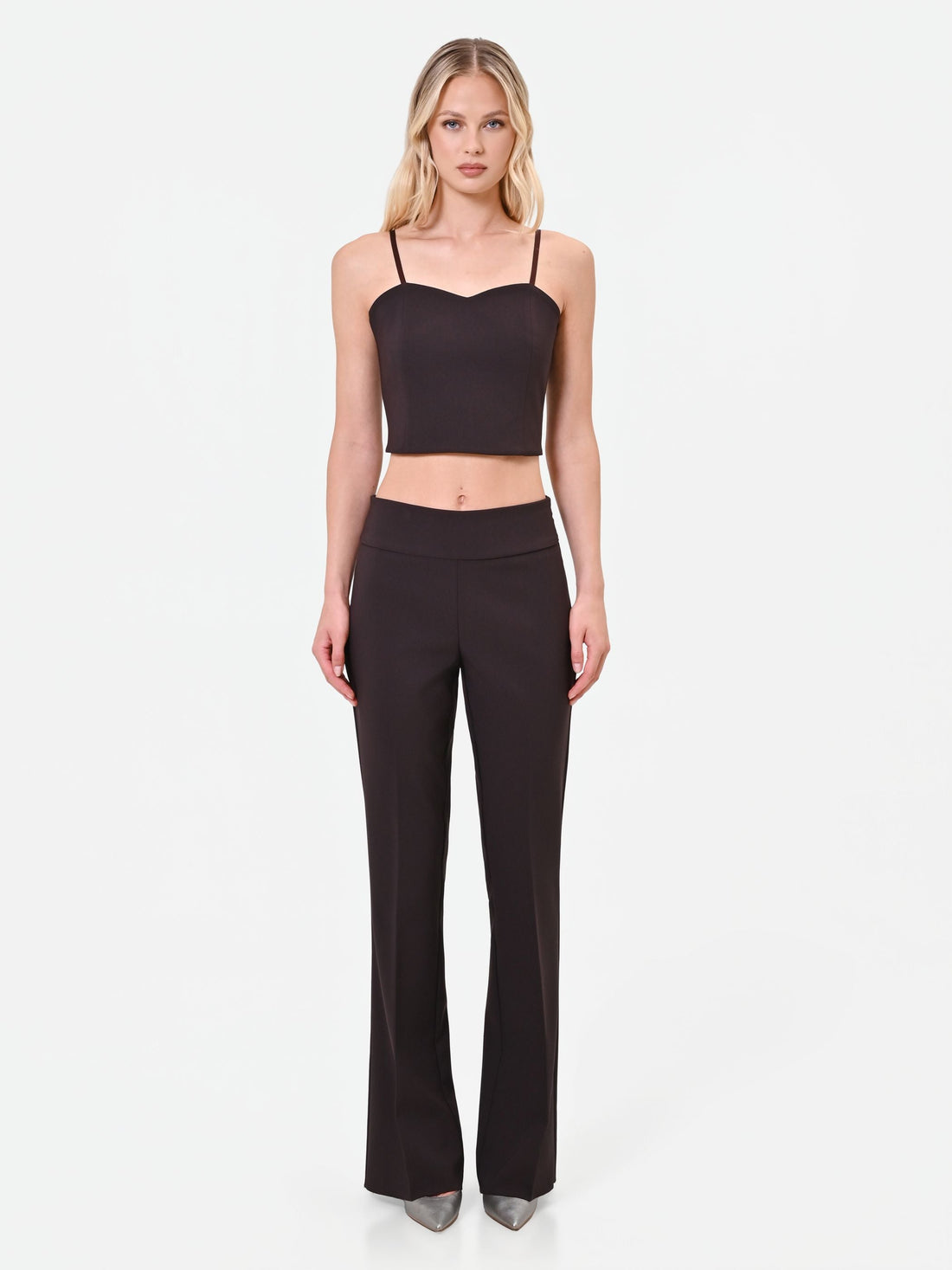Top corto moro marrone con scollo a cuore
