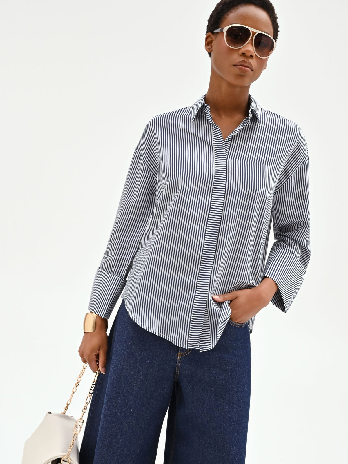 Camicia in viscosa a righe dal volume morbido