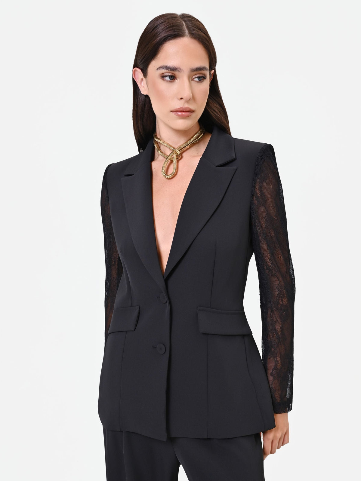 Blazer nero con maniche in pizzo