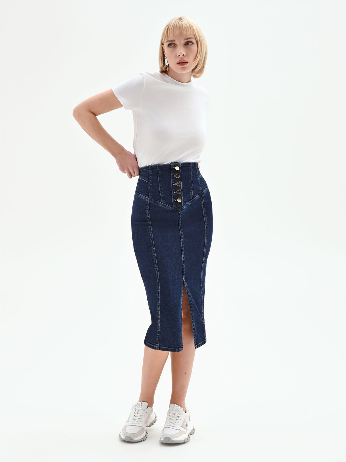 Gonna longuette denim blu navy con bottoni dorati