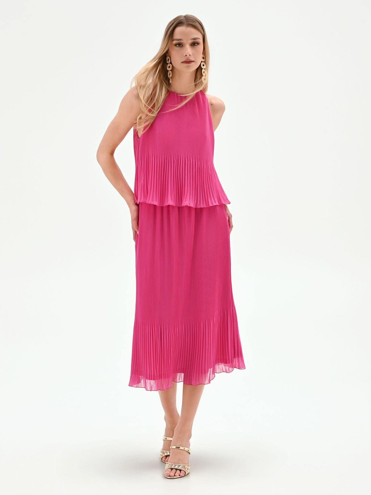 Abito midi fucsia con lavorazione plissé