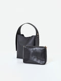 Borsa a spalla nera dalla linea morbida