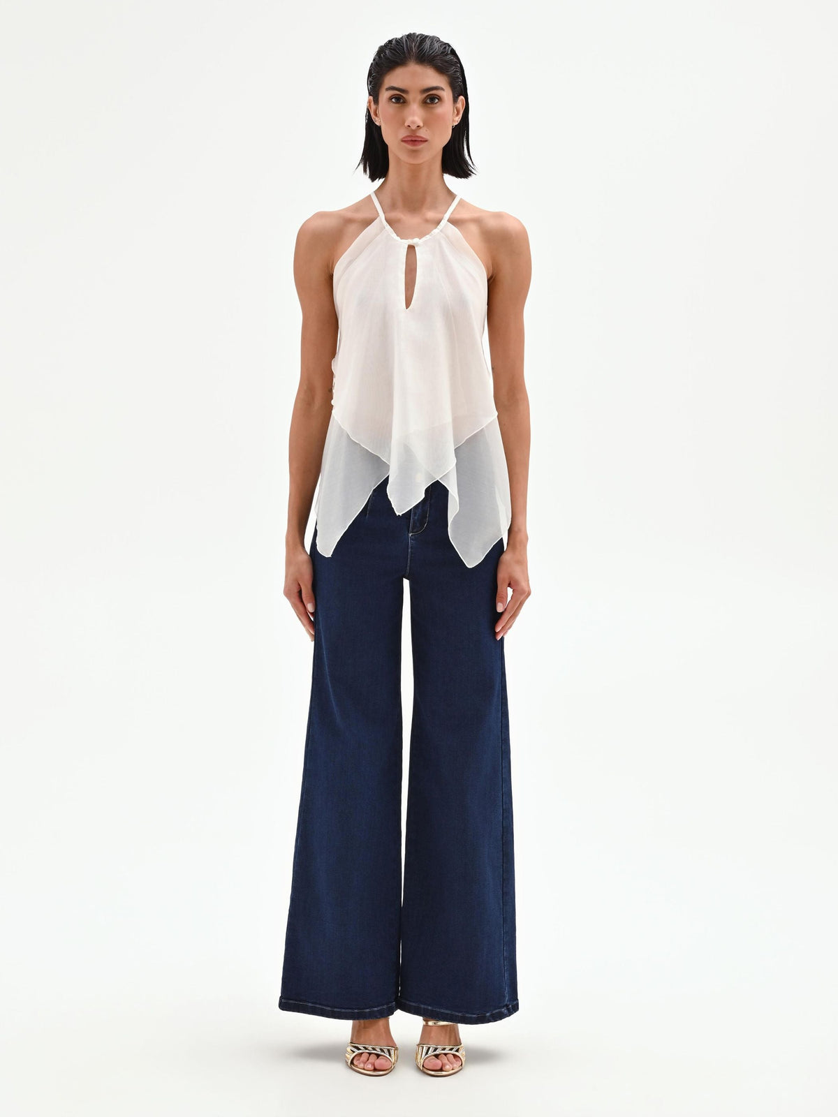 Top panna bianco con scollo all'americana