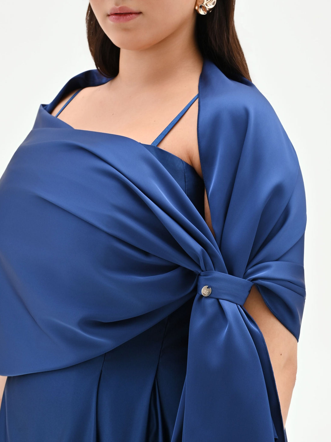 Stola Curvy blu brillante in raso con anello