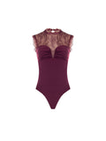 Top smanicato bordeaux con pizzo e drappeggio