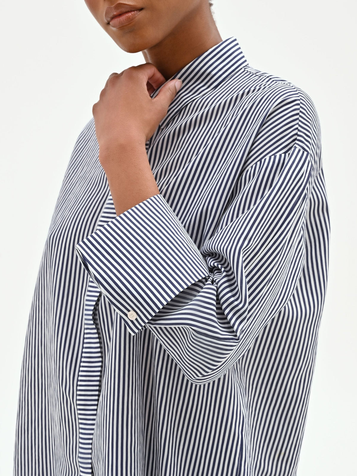Camicia in viscosa a righe dal volume morbido