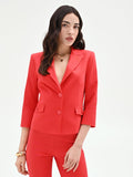 Giacca blazer rosso fragola dalla linea avvitata