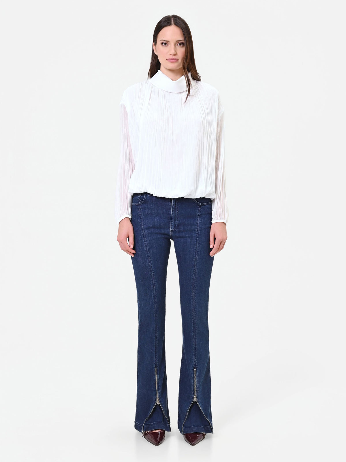 Blusa panna a maniche lunghe con plissettatura