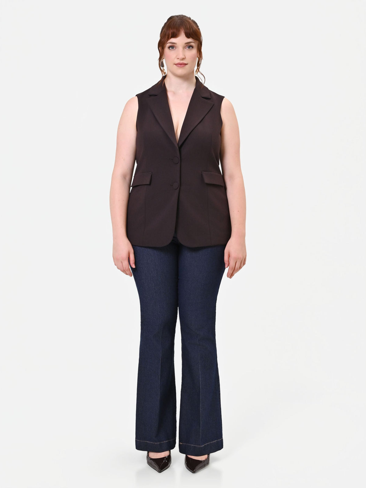 Gilet Curvy in tessuto tecnico marrone moro con revers