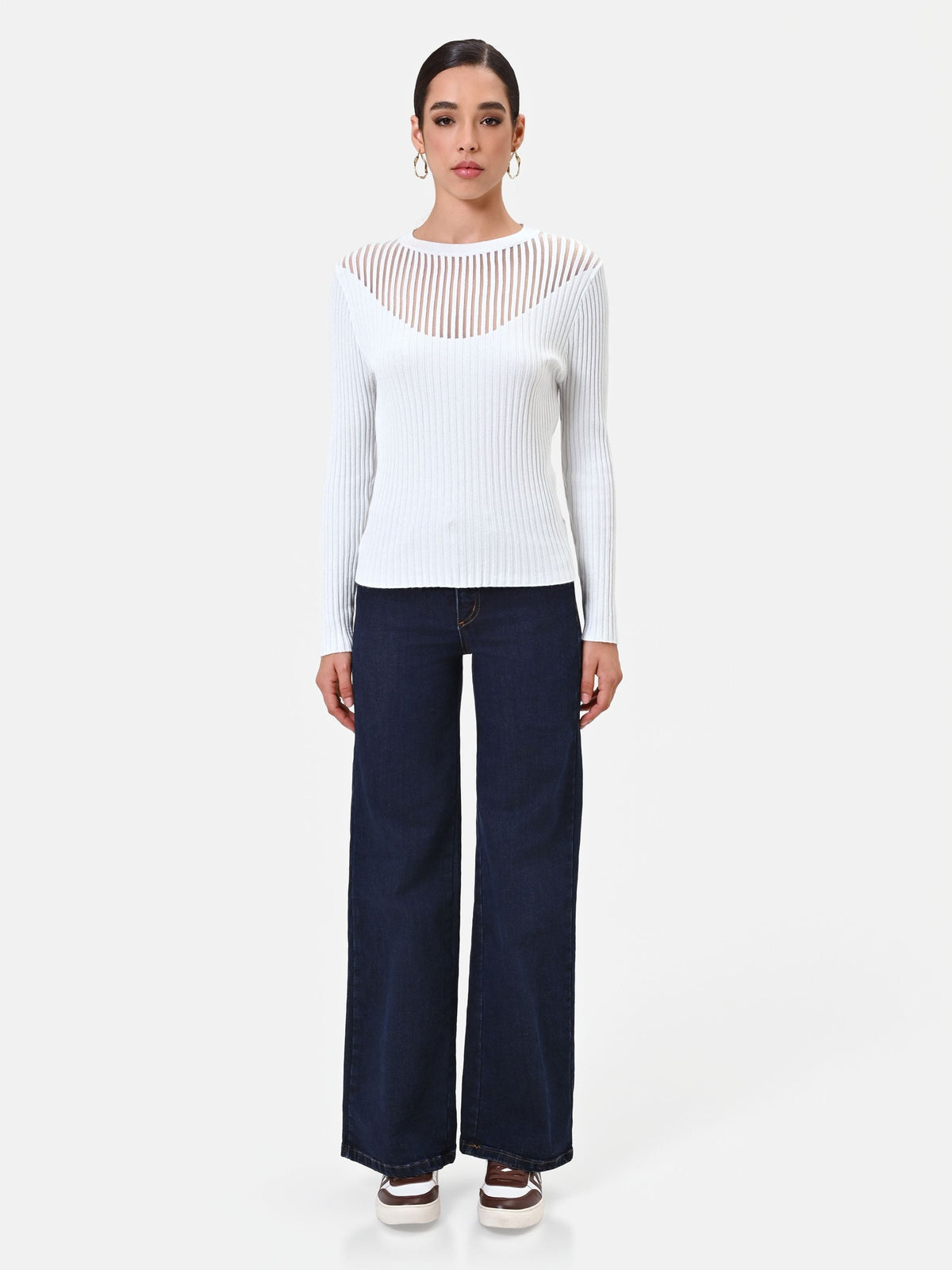 Maglia in viscosa bianco panna a coste con trasparenze