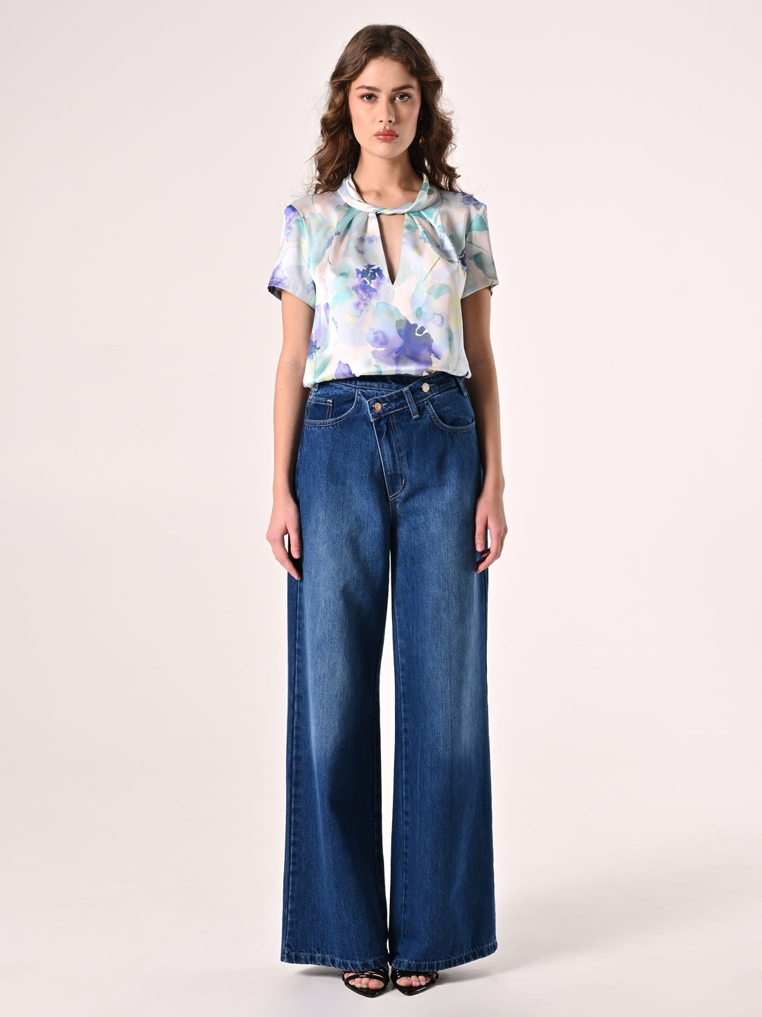 Blusa in Raso Fantasia Floreale
