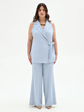 Gilet Curvy cielo azzurro con chiusura a nastro