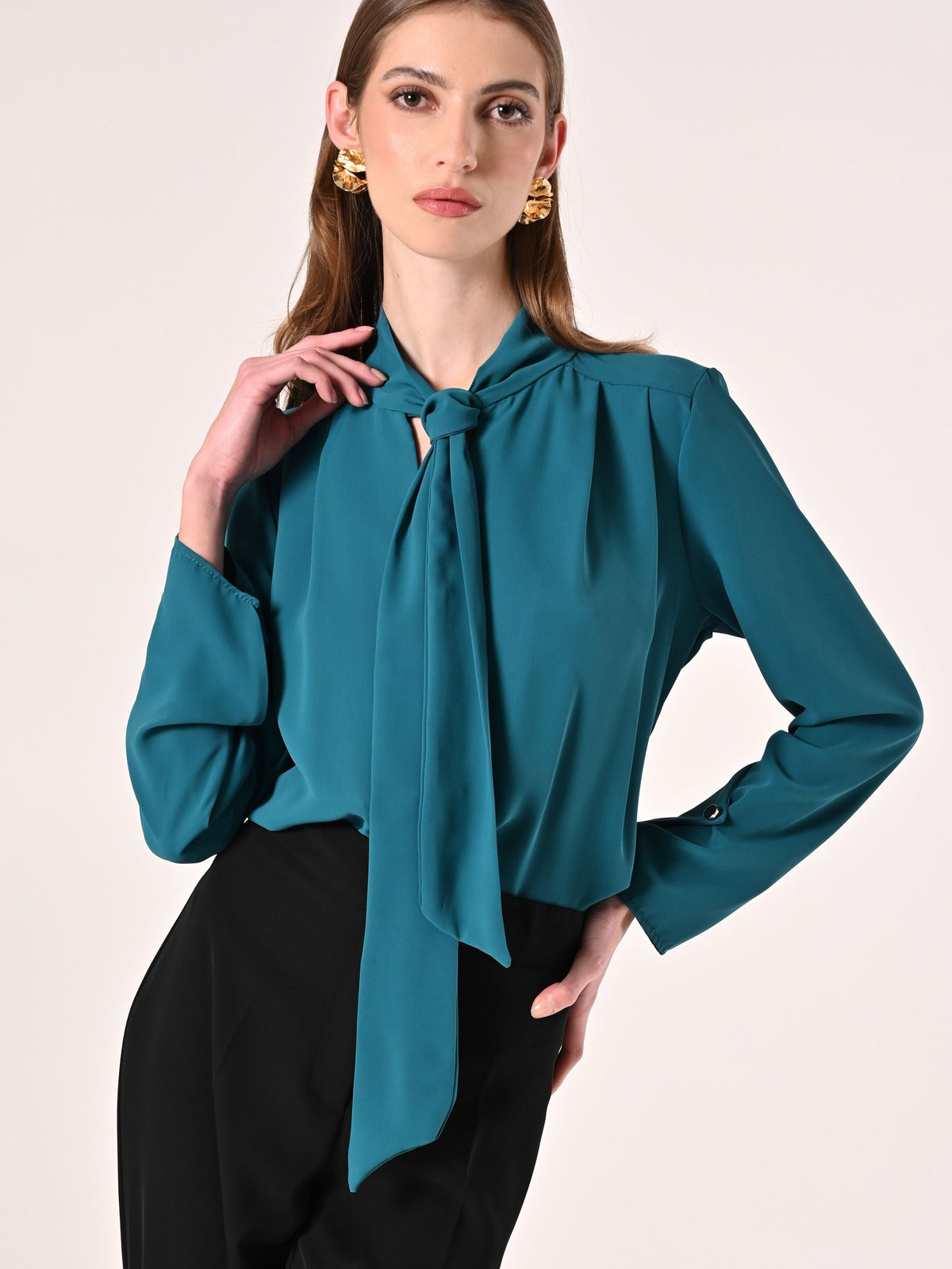 Blusa con Fiocco e Pinces Verde Reale