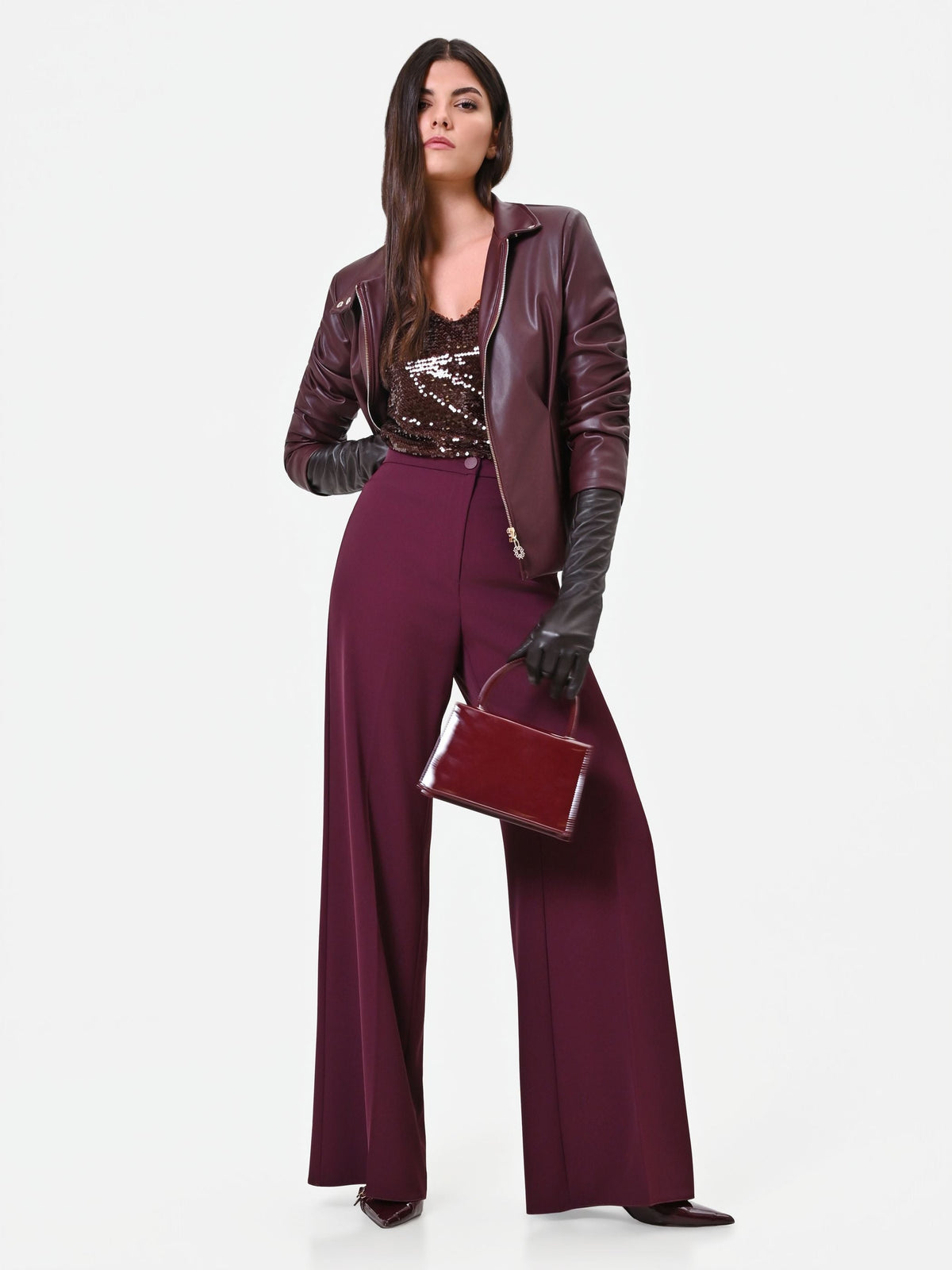 Pantalone palazzo bordeaux con bottone piatto in cadi