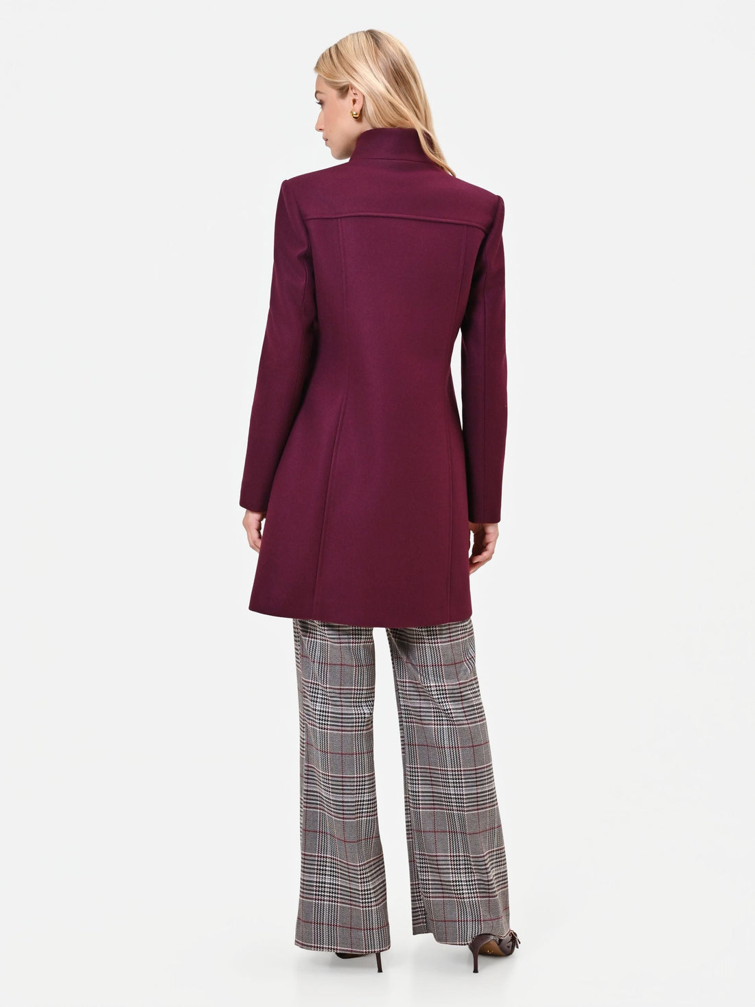 Cappotto bordeaux rosso con collo in piedi