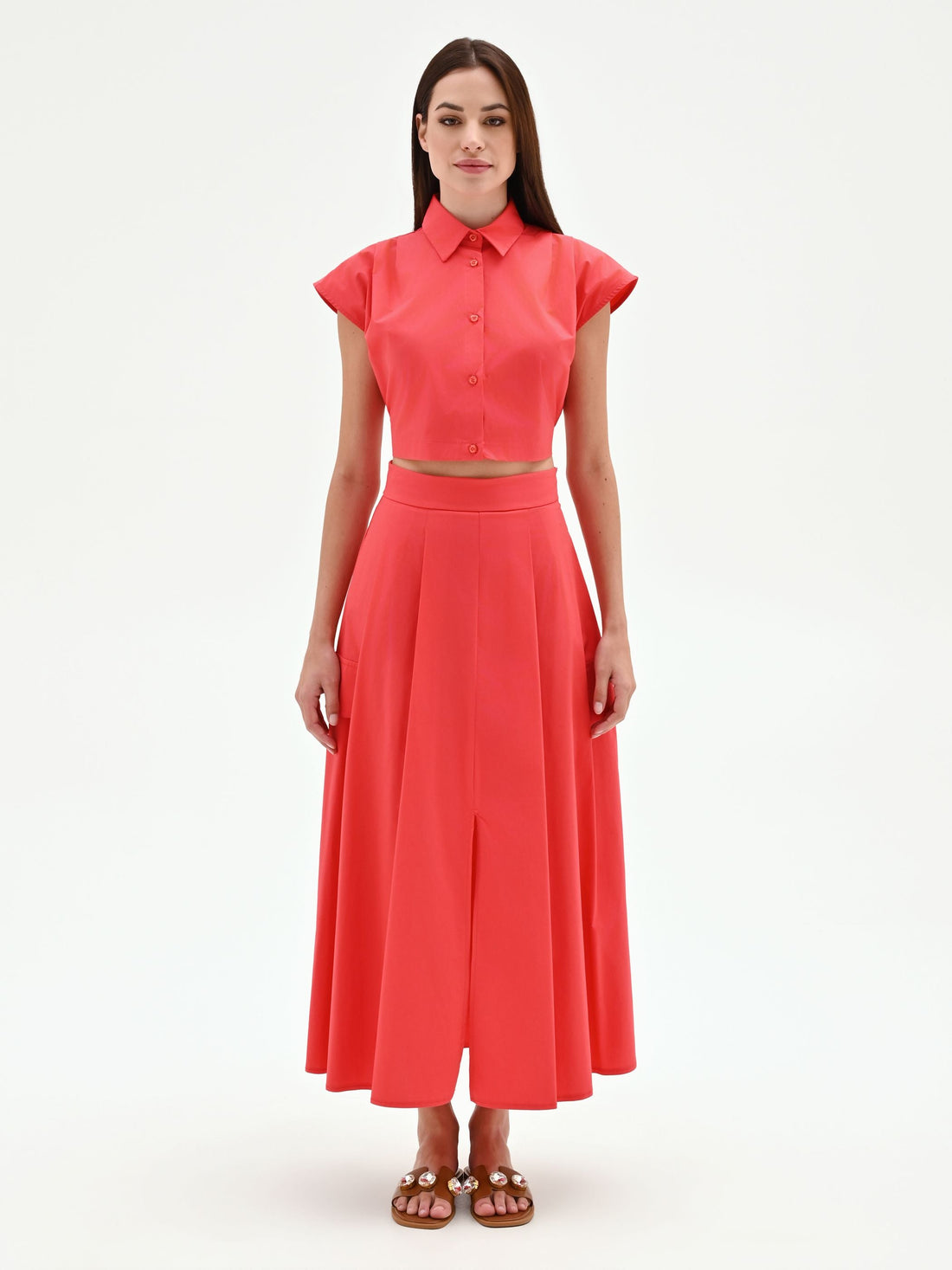 Camicia cropped rosso fragola in tela di cotone