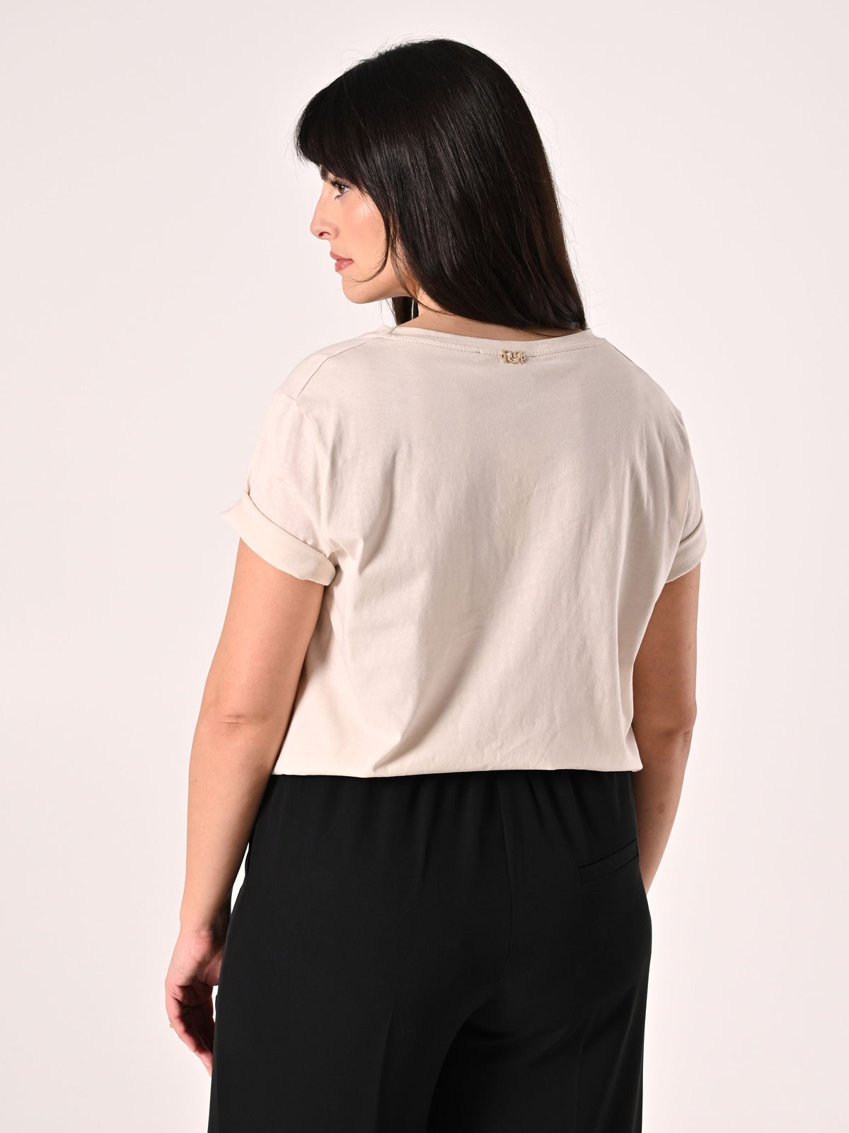 T-Shirt Curvy Beige con Pietre