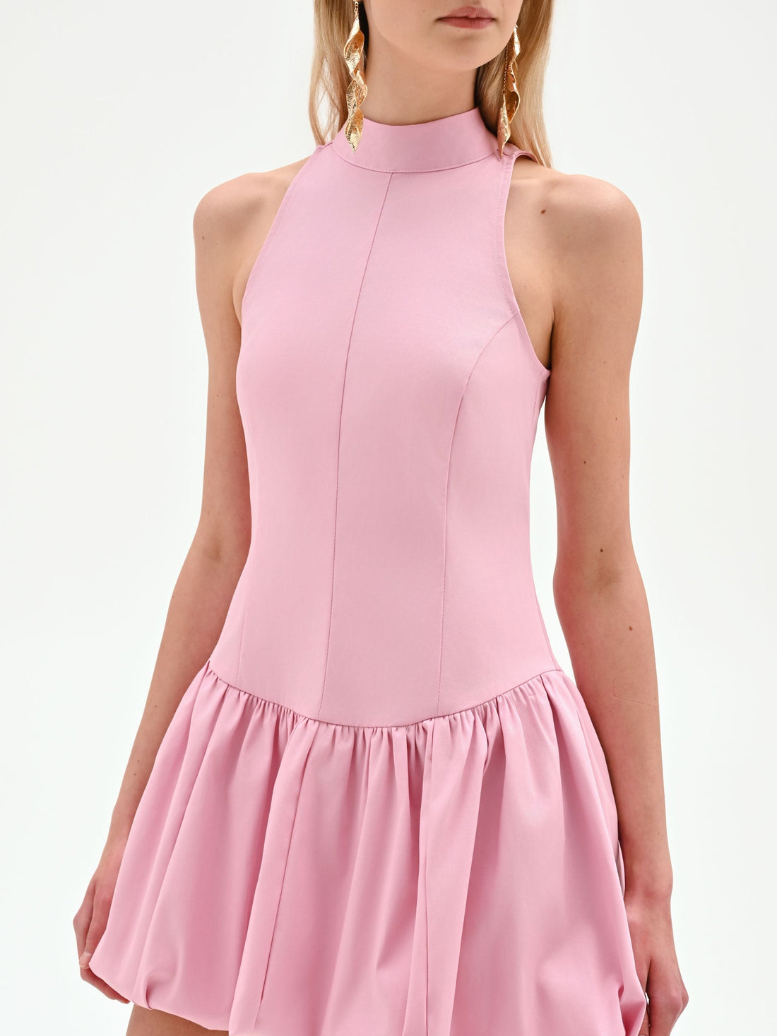 Abito rosa con gonna a palloncino