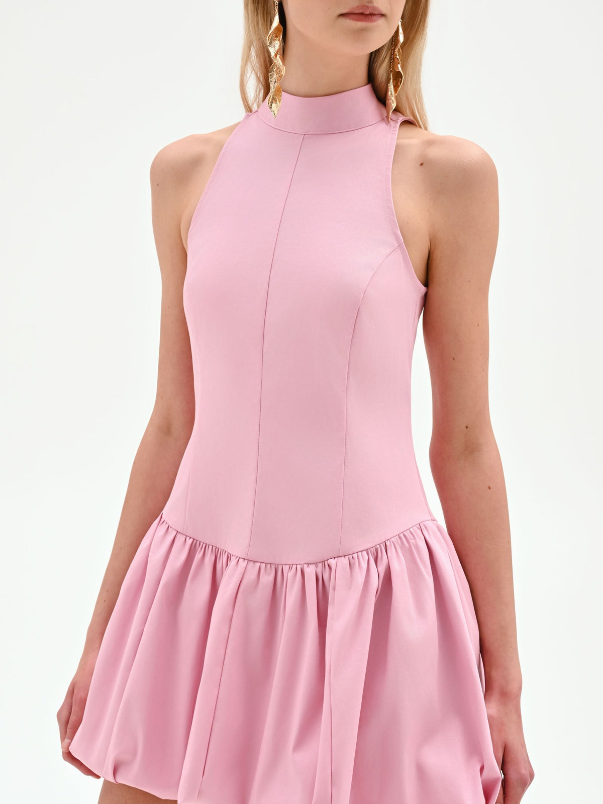 Abito rosa con gonna a palloncino