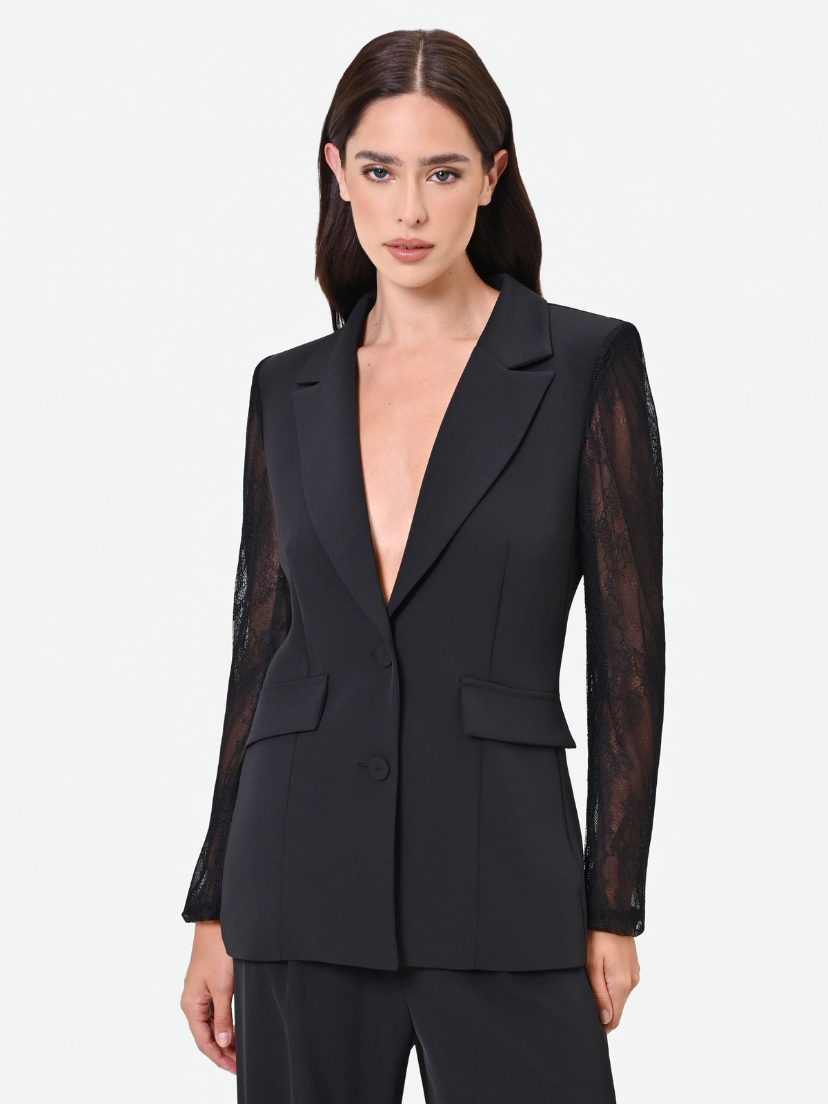 Blazer nero con maniche in pizzo