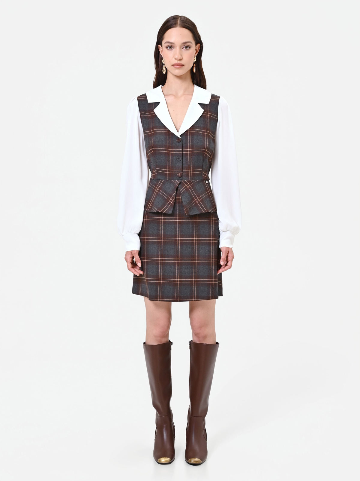 Abito marrone con stampa check effetto camicia