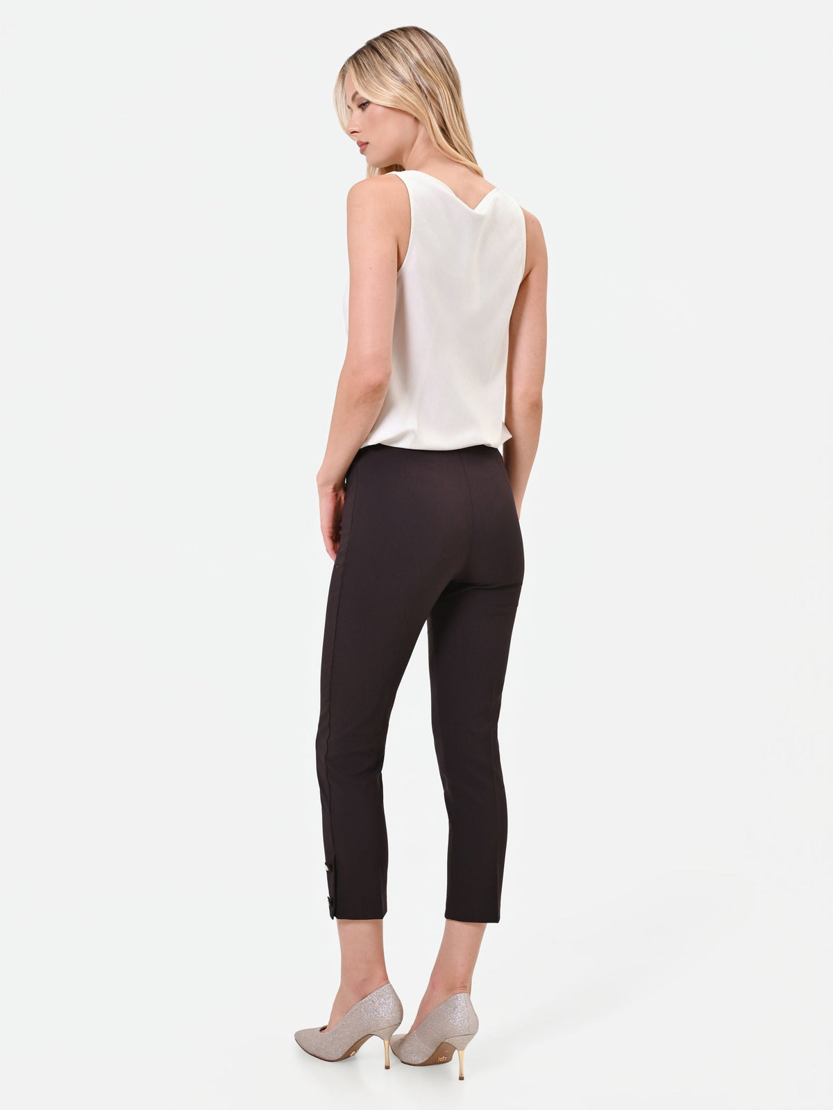 Pantalone moro marrone con spacchetto laterale