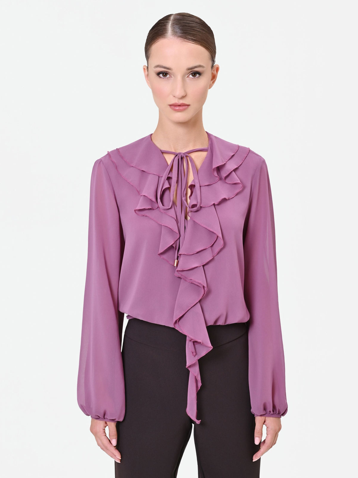 Blusa rosa antico con rouches e volant