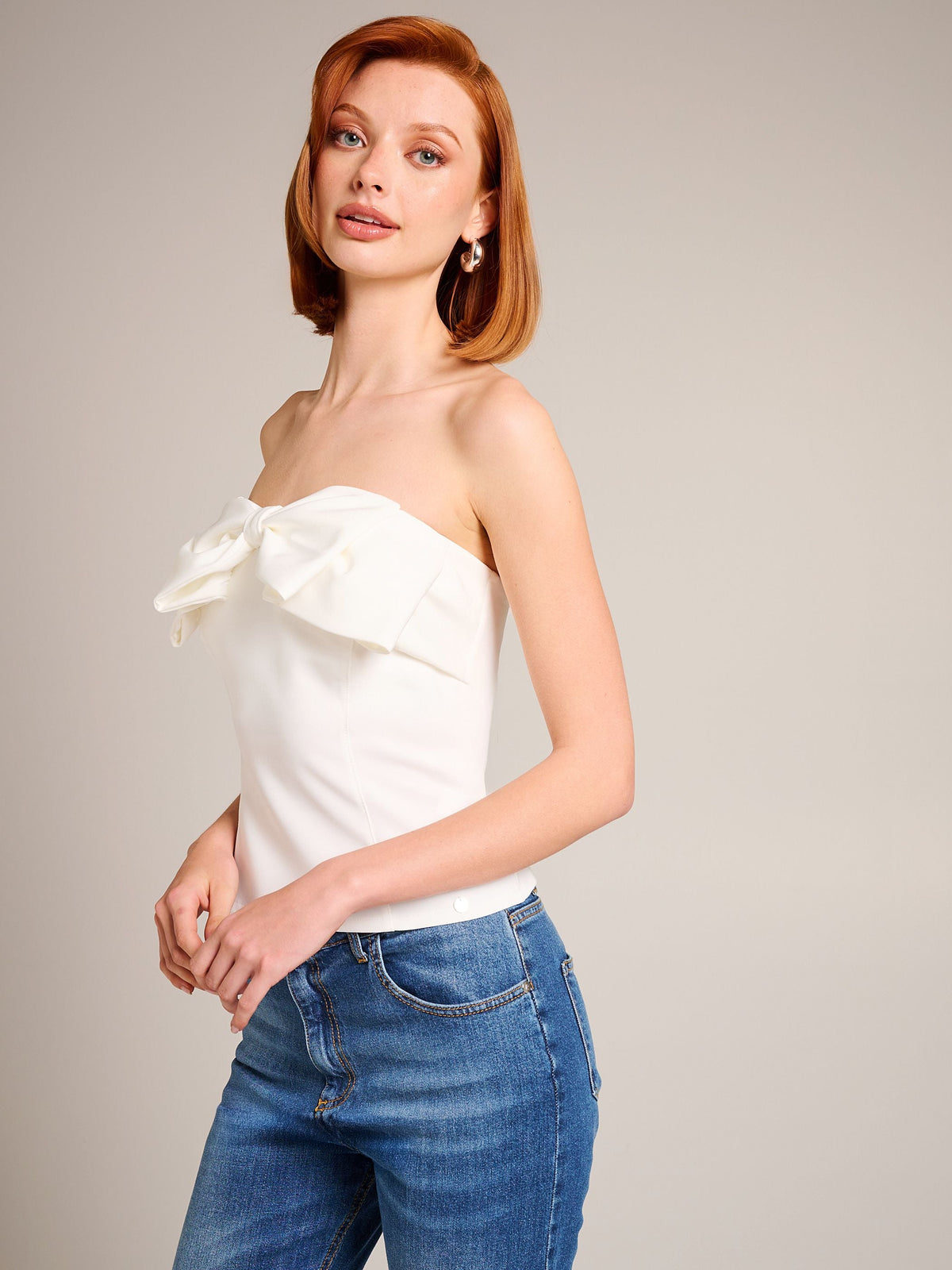 Top Bianco con Maxi Fiocco