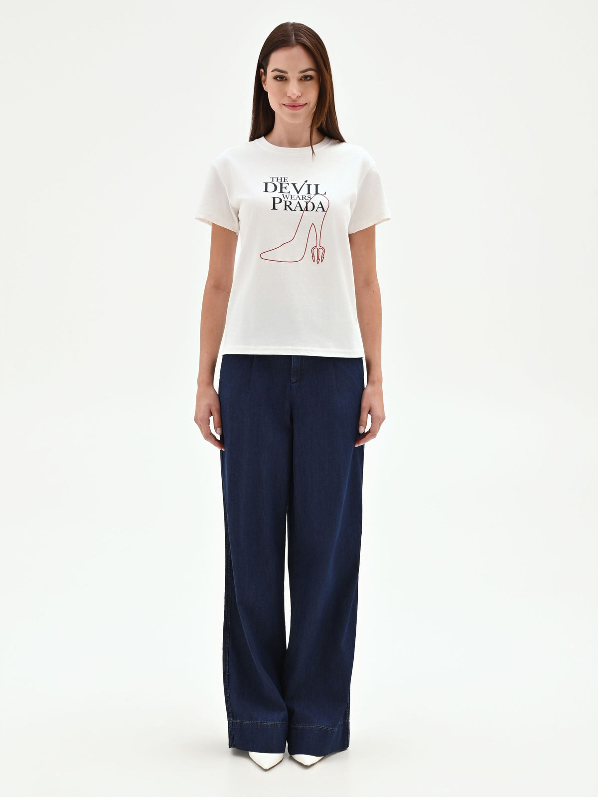 T-shirt bianca con stampa 'The Devil Wears Prada' in cotone