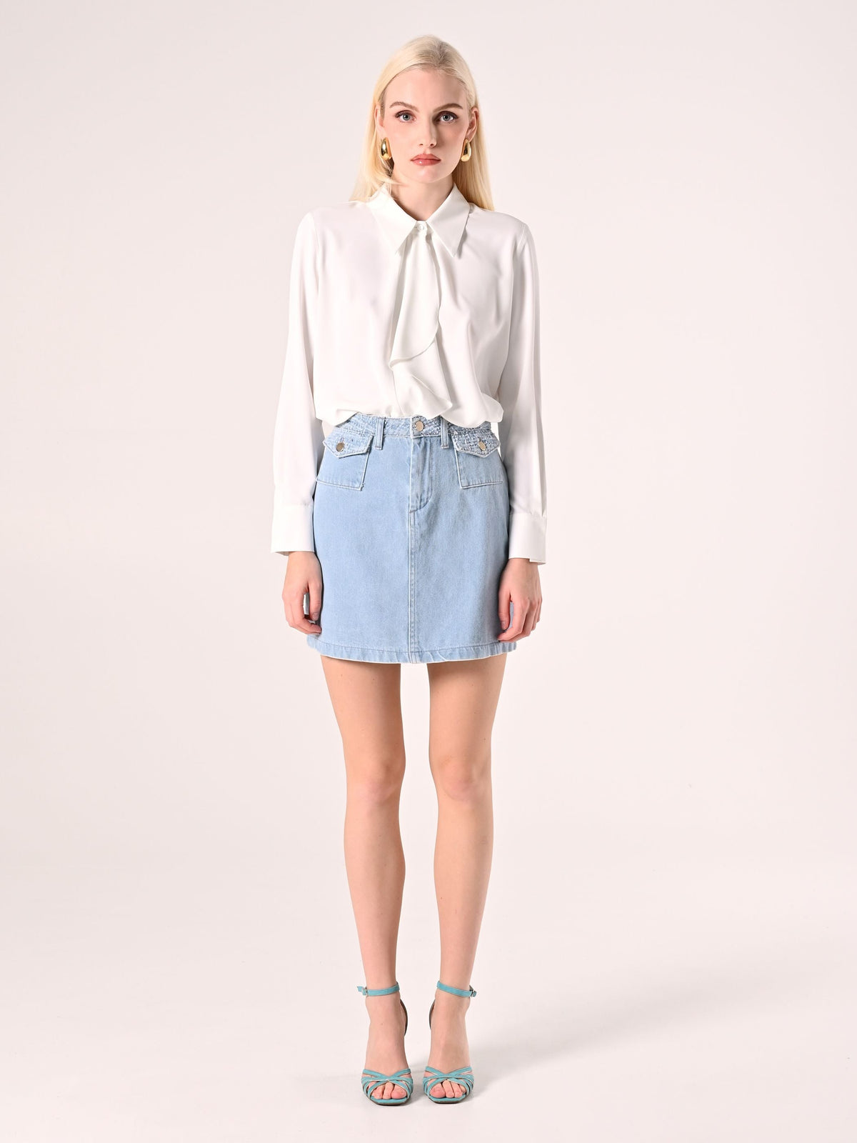 Blusa Bianca con Colletto