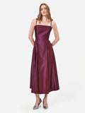 Abito midi bordeaux in raso con gonna ampia