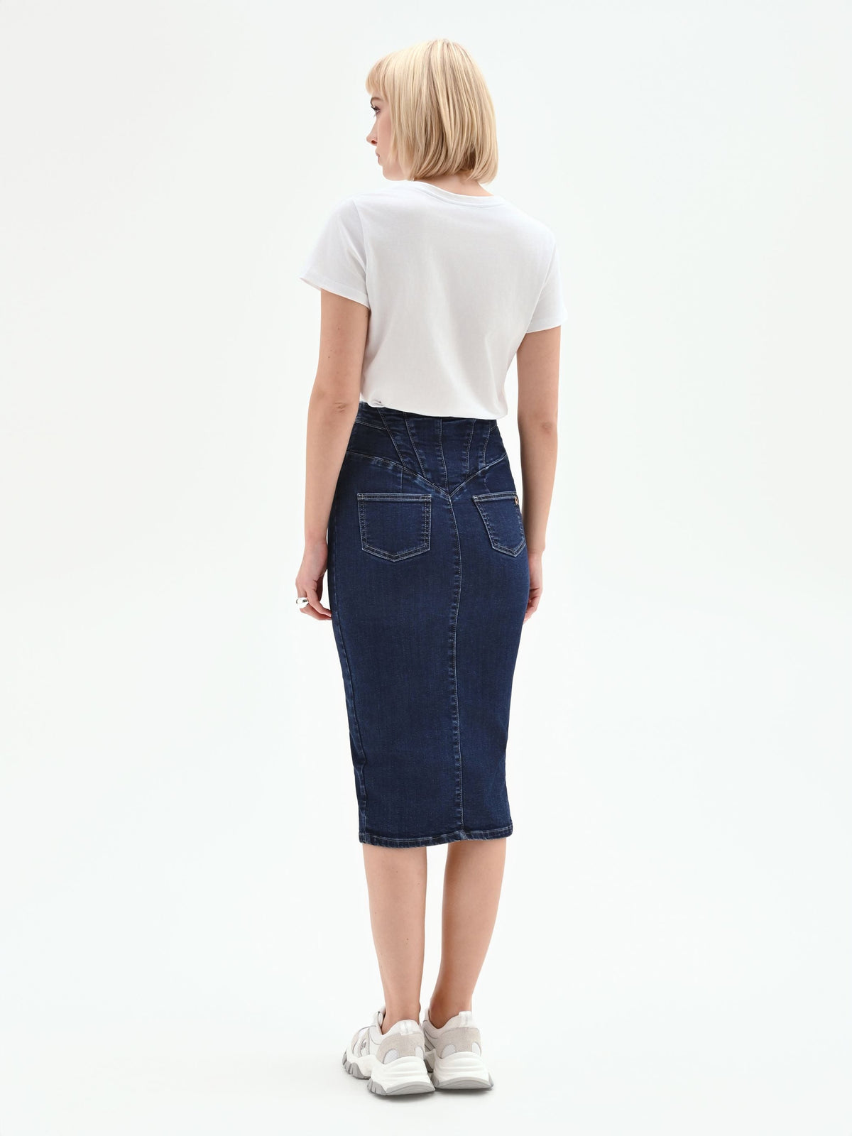 Gonna longuette denim blu navy con bottoni dorati