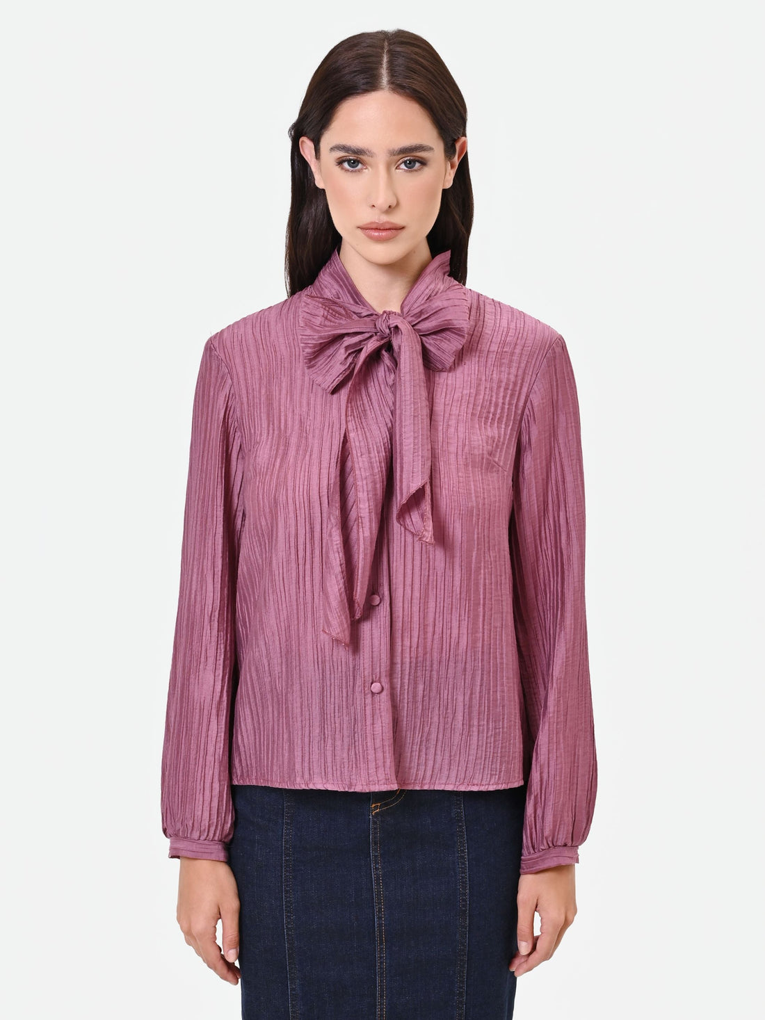 Camicia rosa antico plissé con fiocco
