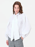 Camicia bianca con fiocco lavallière