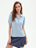 Polo azzurra in maglia a costine