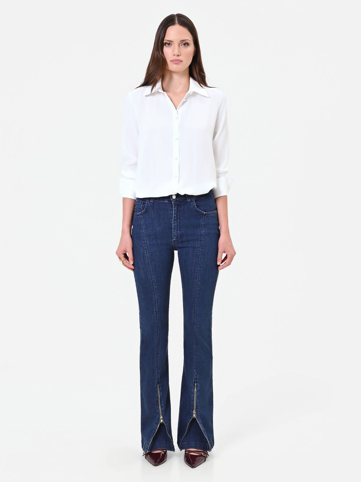Pantaloni jeans blu con spacco frontale
