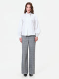Camicia bianca con fiocco lavallière