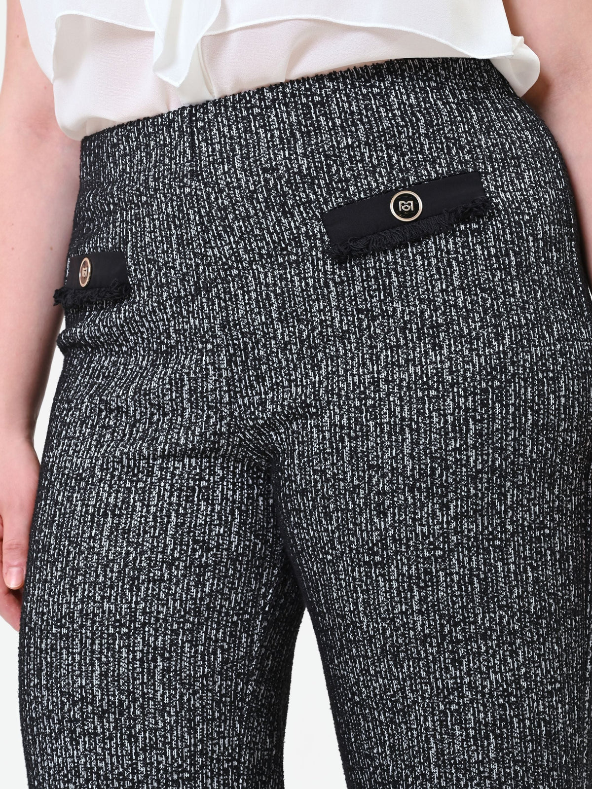 Pantalone Curvy nero a gamba dritta in tessuto boucle