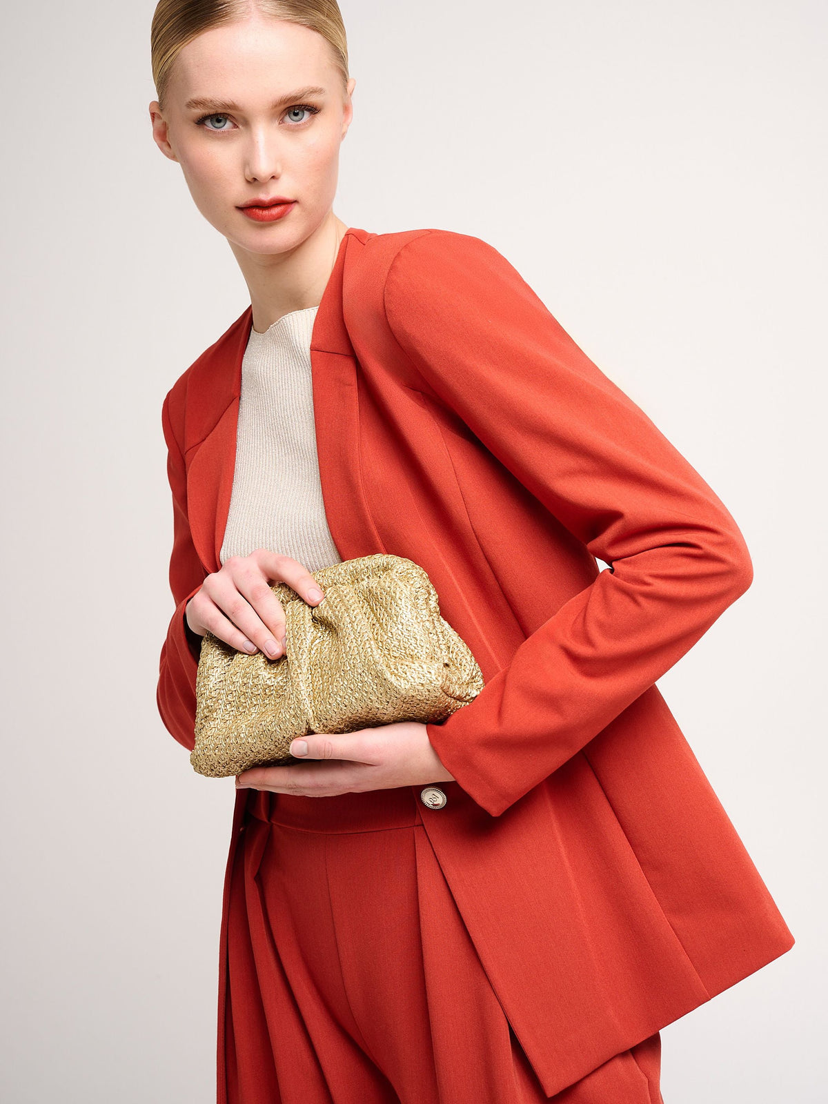 Clutch effetto Rafia Spalmata