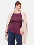 Blusa Curvy in raso bordeaux con drappeggio asimmetrico
