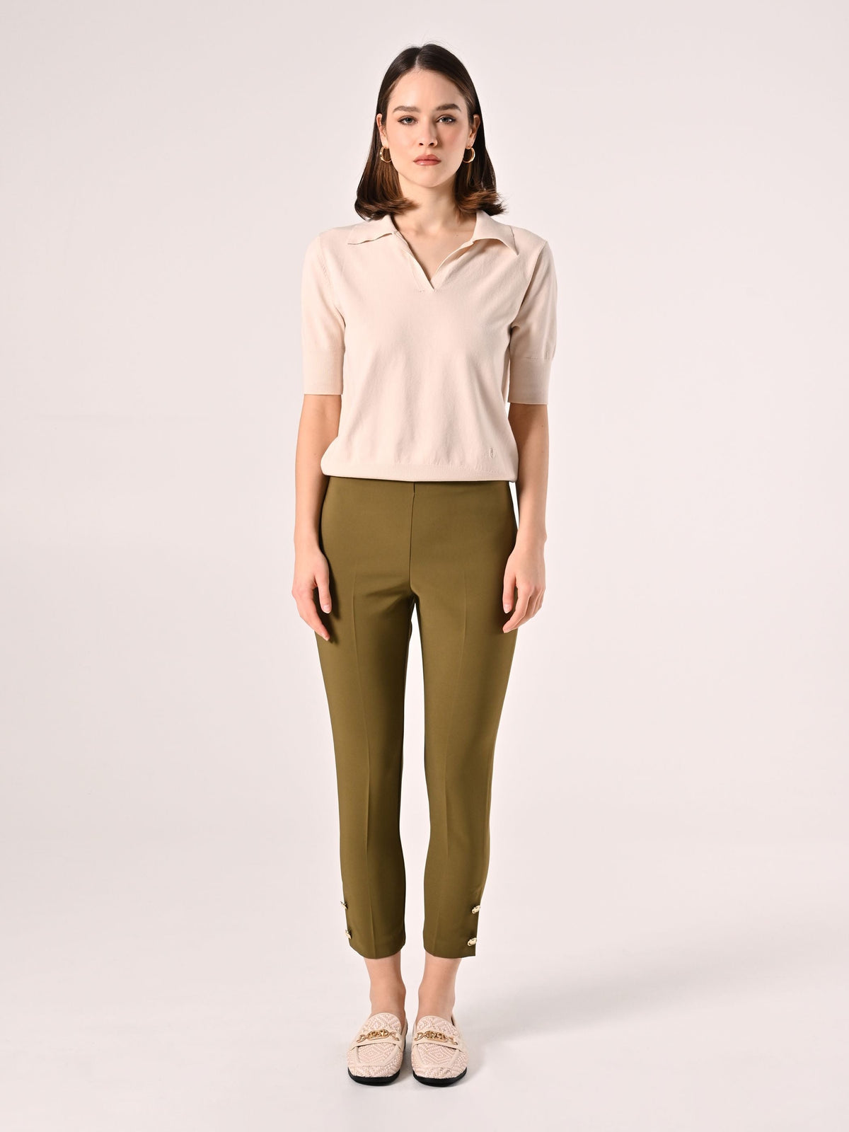 Pantaloni in Tessuto Tecnico Verde Militare con Bottoni