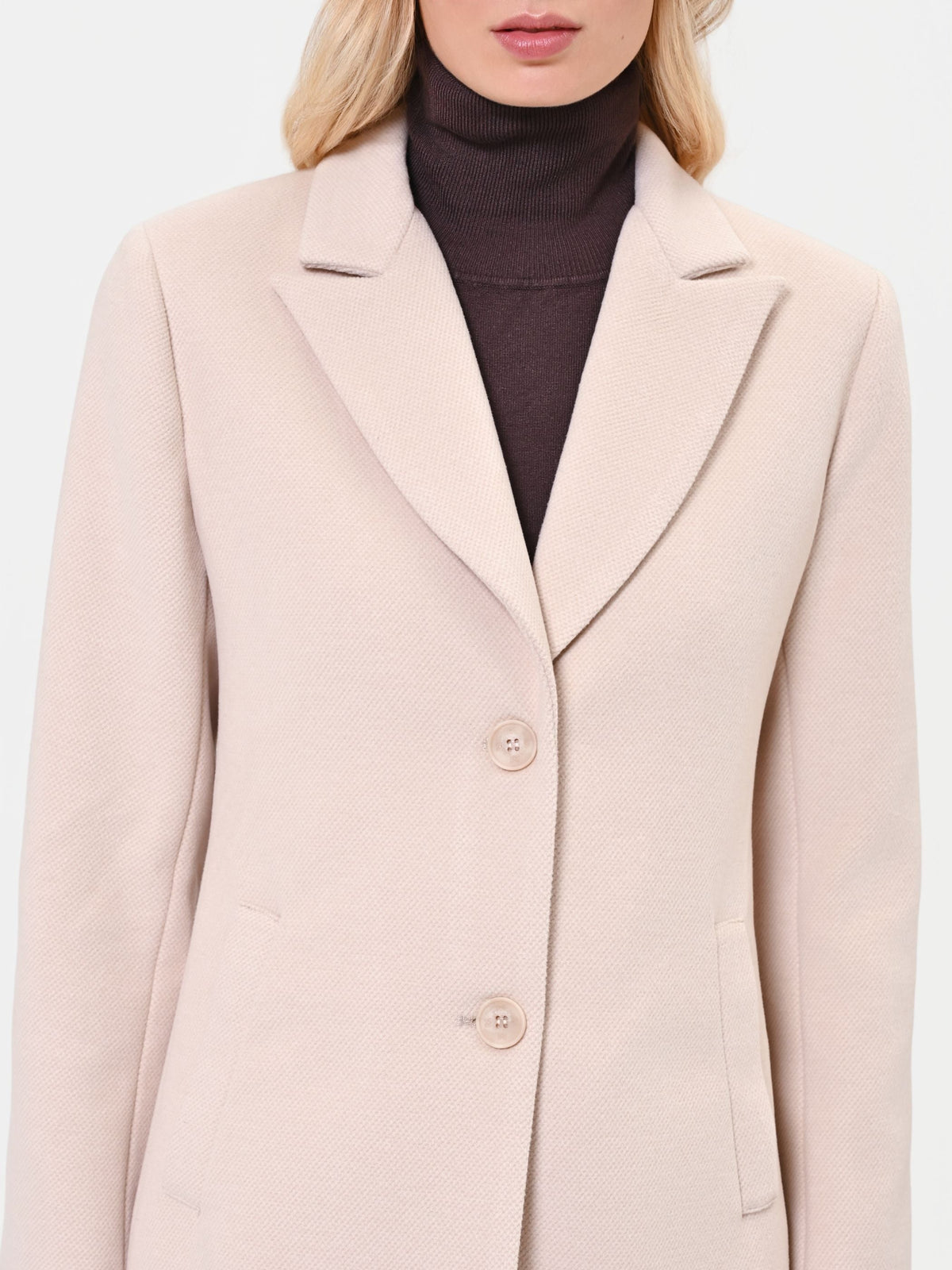 Cappotto monopetto tortora beige in velour con revers a lancia