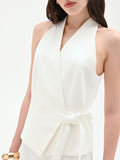 Gilet bianco con chiusura a fiocco laterale