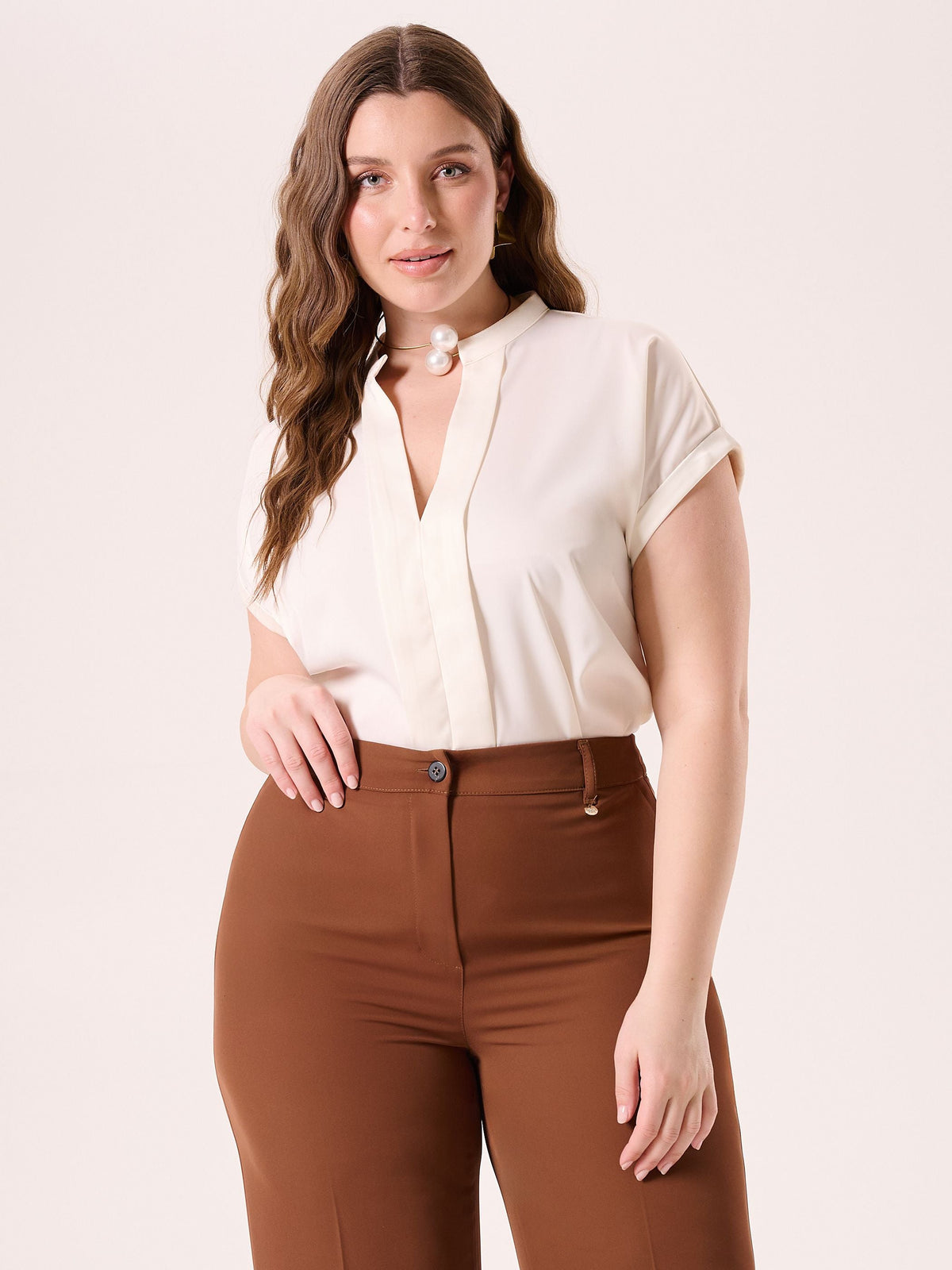 Blusa Curvy con Collo alla Coreana Bianca