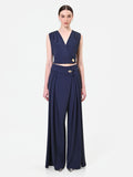Top blu navy con incrocio e bottone design