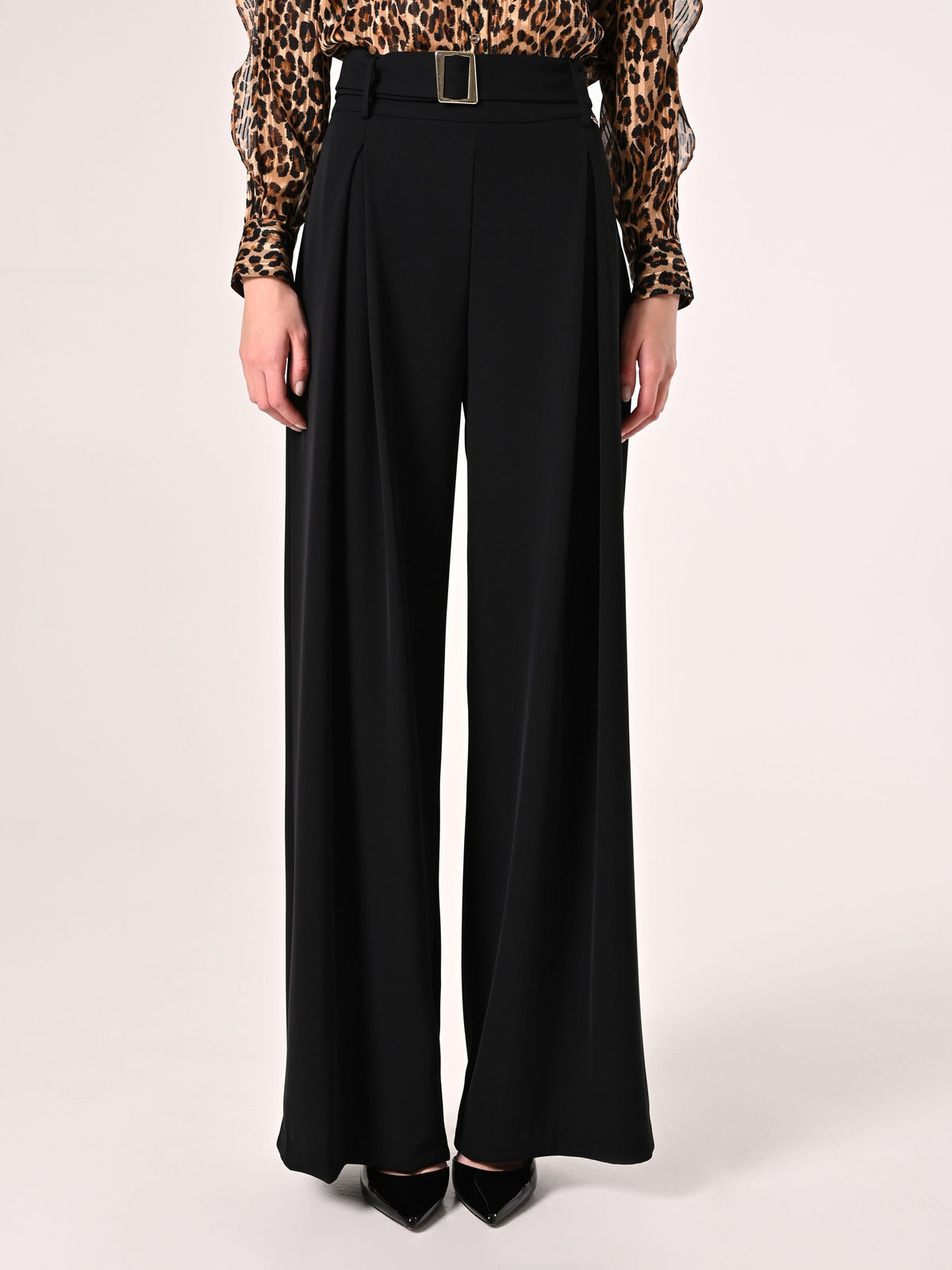 Pantaloni Neri con Cintura Fibbia Gold