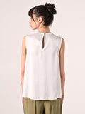 Top effetto Goffrato Bianco con Spilla