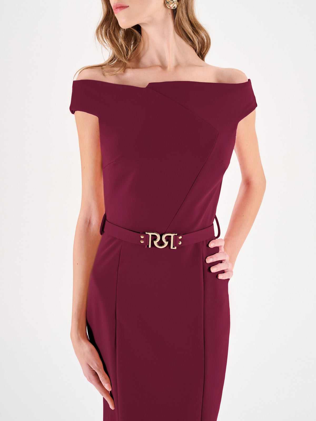 Abito tubino bordeaux in punto milano con scollo design